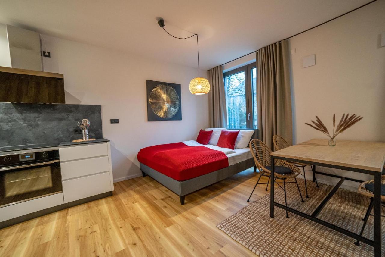 יינה Anders Apartments מראה חיצוני תמונה